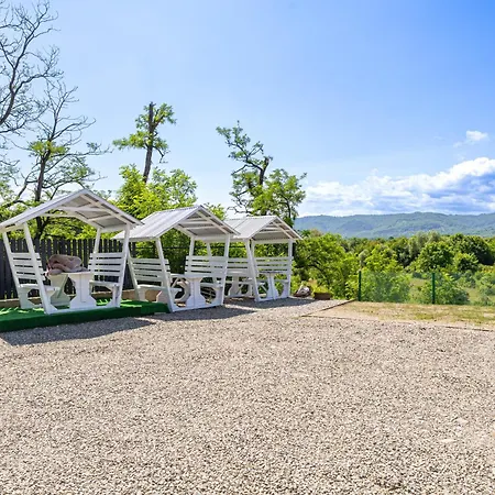 Alliance New 2025 -breakfast And Pool Included Hotel *