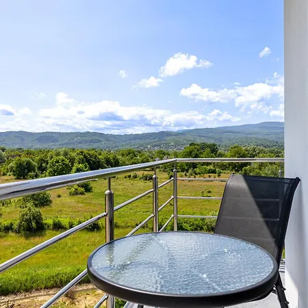 Alliance New 2025 -breakfast And Pool Included *