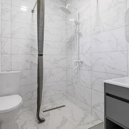 Alliance New 2025 -breakfast And Pool Included Solotvyno