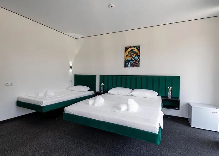 Alliance New 2025 -breakfast And Pool Included Otel