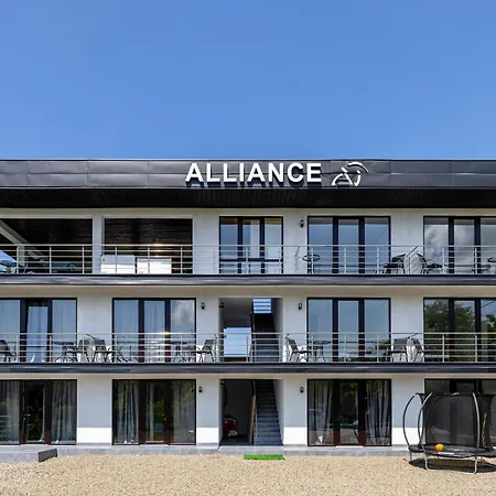 Alliance New 2025 -breakfast And Pool Included